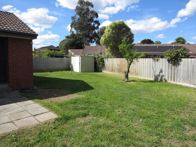 52 Xavier Drive, Wheelers Hill VIC 3150