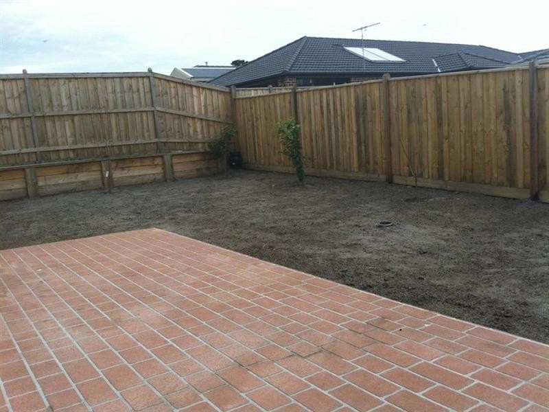 7 McGarvie Drive, Cranbourne North VIC 3977