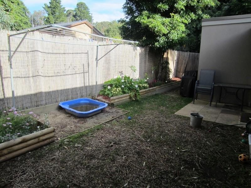 4/10 Alvina Street, Ferntree Gully VIC 3156