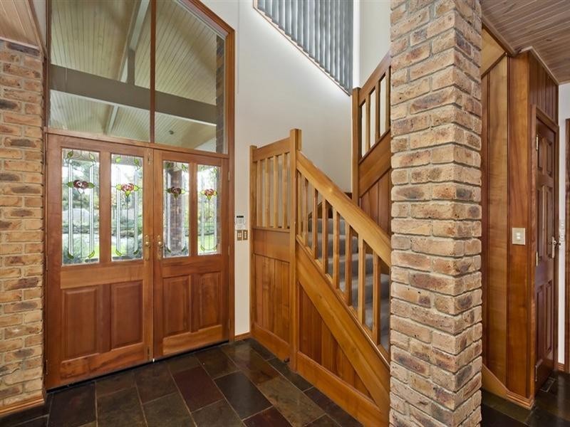 332 Hallam North Road, Lysterfield South VIC 3156