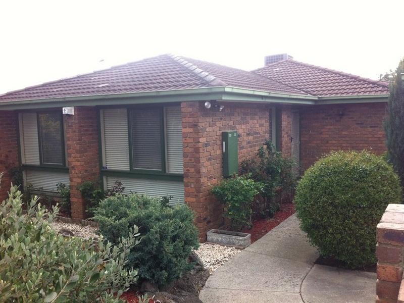 85 Dandelion Drive, Rowville VIC 3178
