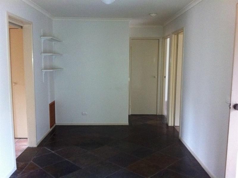 85 Dandelion Drive, Rowville VIC 3178