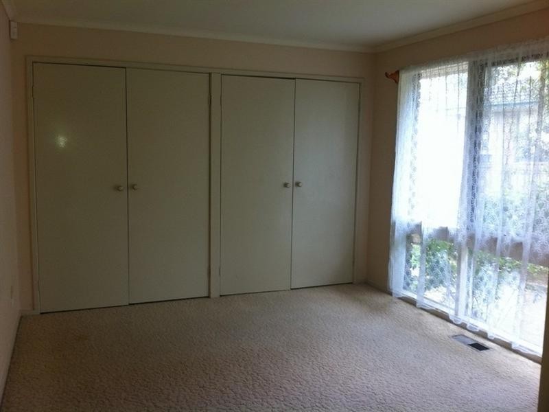 85 Dandelion Drive, Rowville VIC 3178