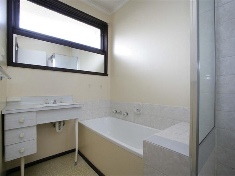 2/2 McCrae Close, Scoresby VIC 3179