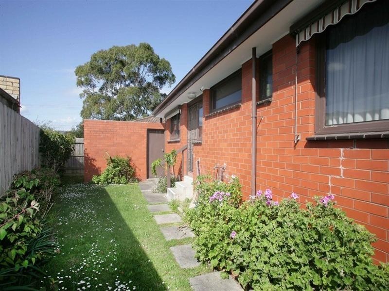 2/2 McCrae Close, Scoresby VIC 3179