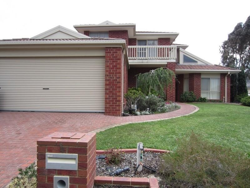 1 Orchard Way S, Rowville VIC 3178