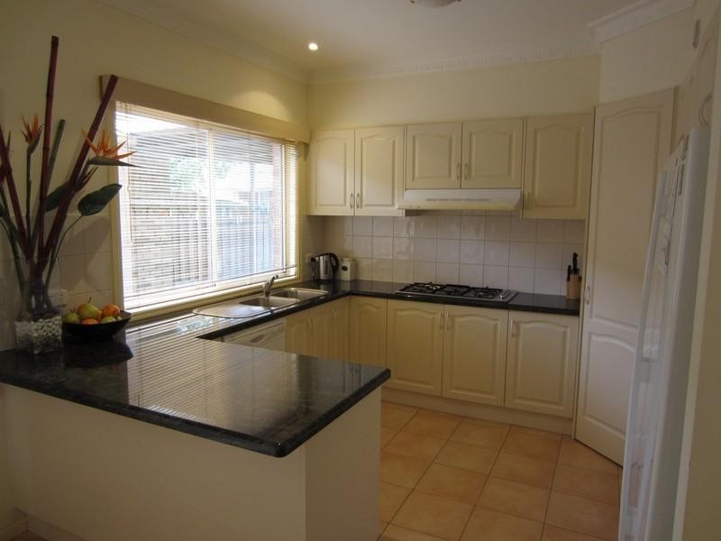 1 Orchard Way S, Rowville VIC 3178