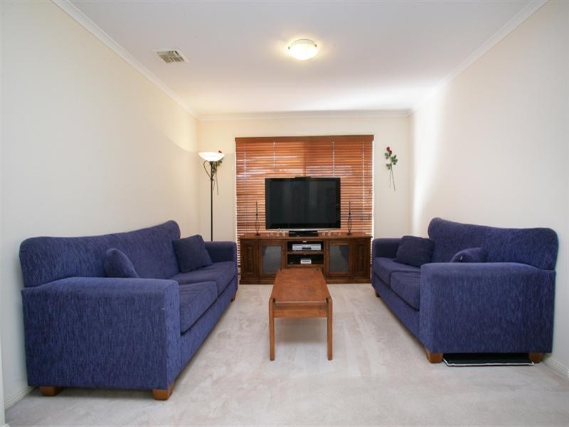 33 Kilcatten Rise, Rowville VIC 3178