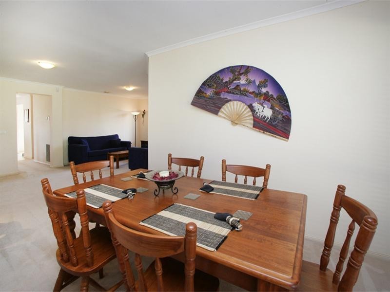 33 Kilcatten Rise, Rowville VIC 3178