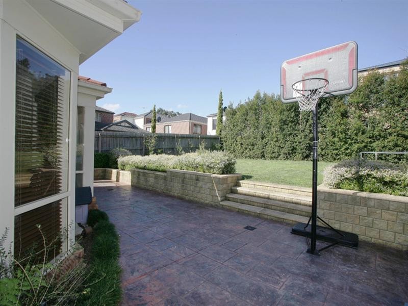 33 Kilcatten Rise, Rowville VIC 3178