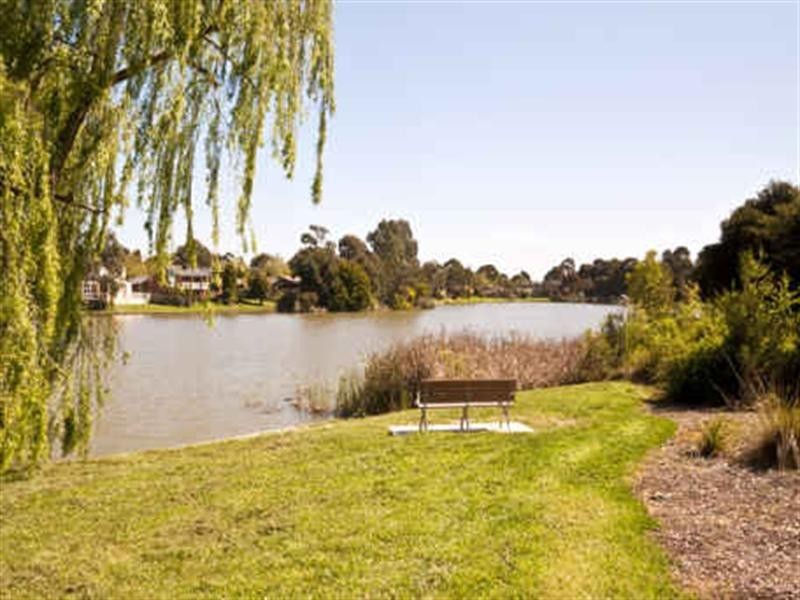 7 Tali Karng Close, Rowville VIC 3178