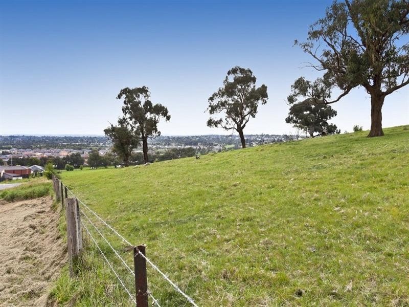 49 Viewgrand Rise, Lysterfield VIC 3156