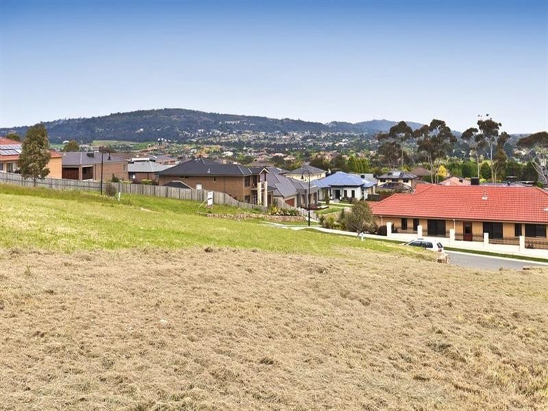 49 Viewgrand Rise, Lysterfield VIC 3156