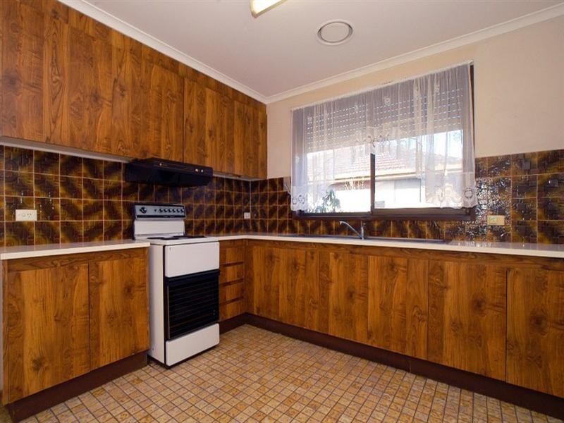 2/5 Rogers Street, Dandenong VIC 3175