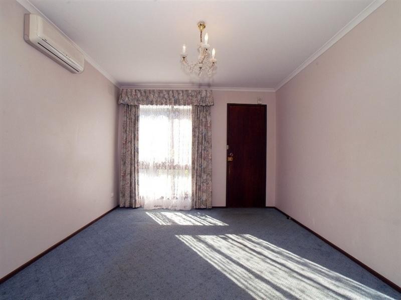 2/5 Rogers Street, Dandenong VIC 3175