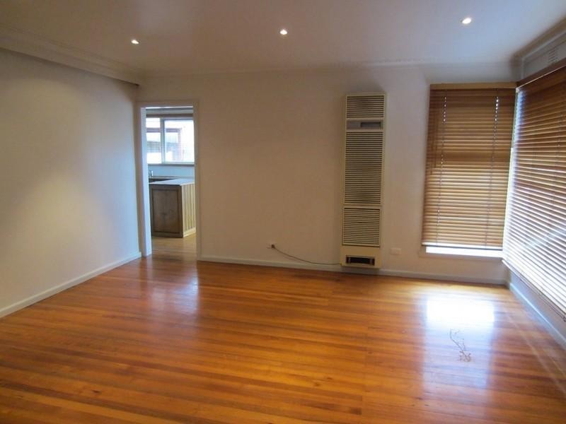 16 Bareena Avenue, Rowville VIC 3178