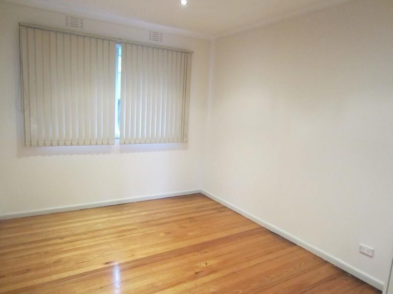 16 Bareena Avenue, Rowville VIC 3178