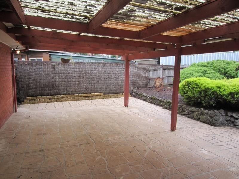 16 Bareena Avenue, Rowville VIC 3178