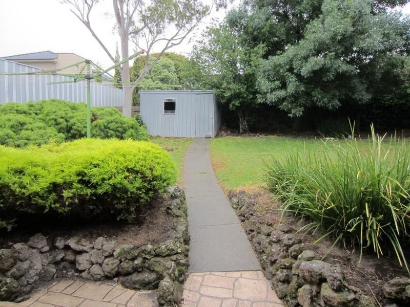 16 Bareena Avenue, Rowville VIC 3178