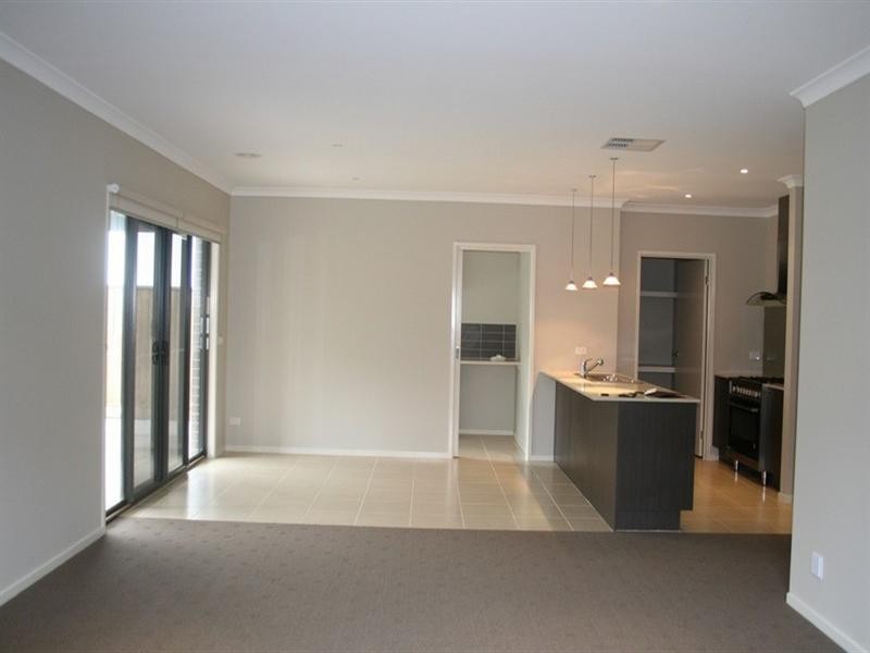 3 Egan Lane, Lyndhurst VIC 3975