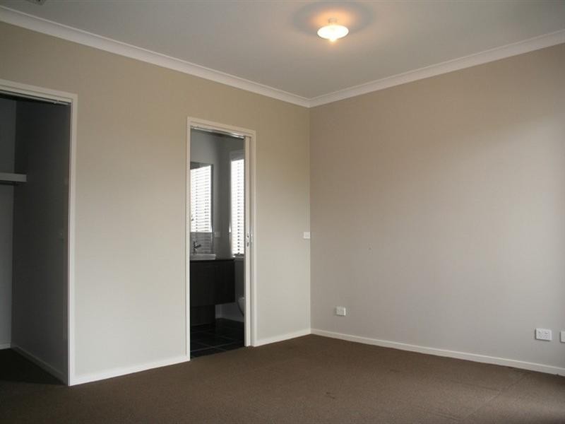 3 Egan Lane, Lyndhurst VIC 3975