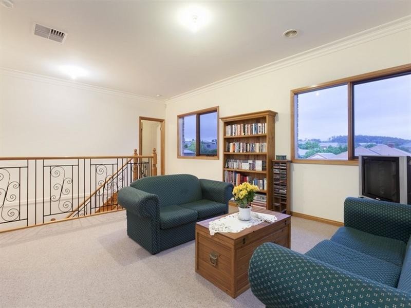 40 Grange Drive, Lysterfield VIC 3156