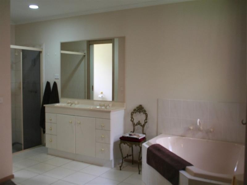 7 Roger Court, Rowville VIC 3178