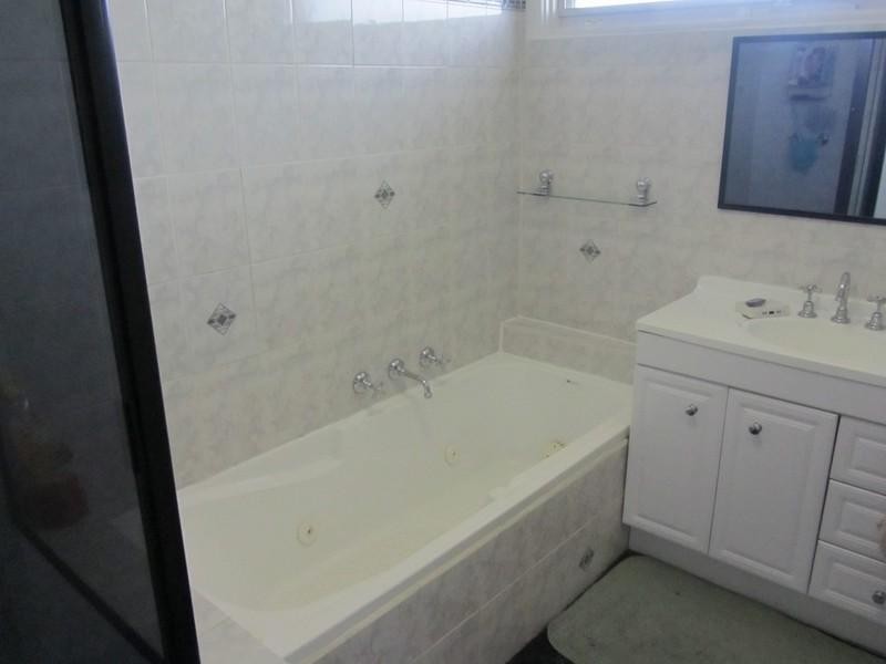 11 Village Court, Rowville VIC 3178