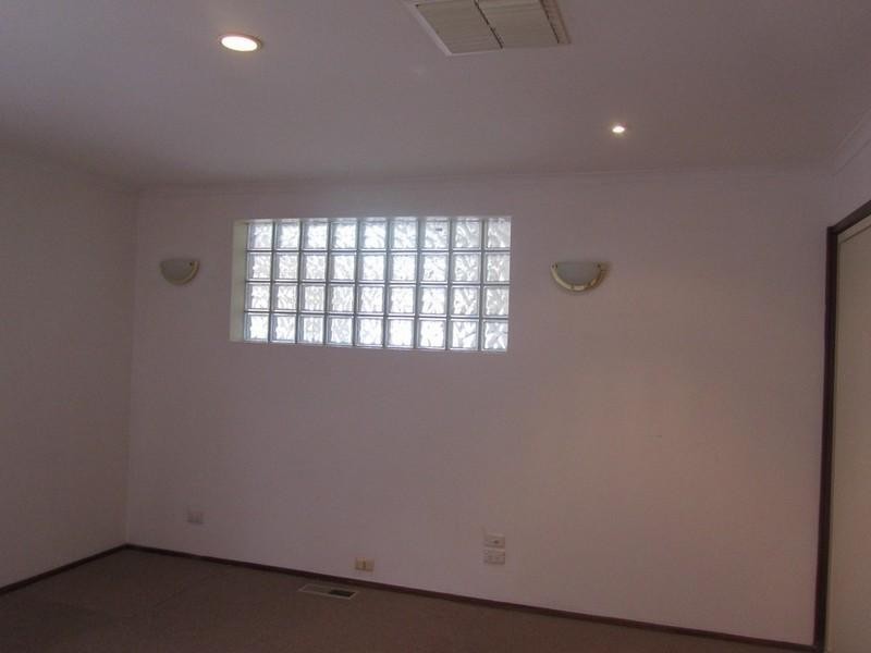 5 Avenel Place, Endeavour Hills VIC 3802