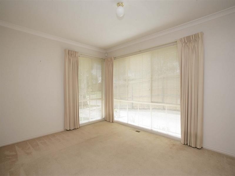 1/11 Lakeview Avenue, Rowville VIC 3178