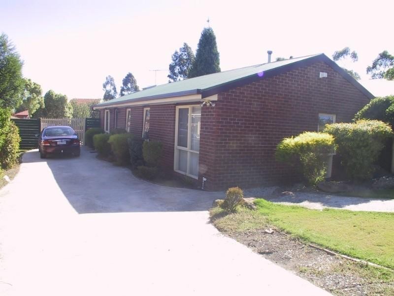 4 Westminster Drive, Rowville VIC 3178