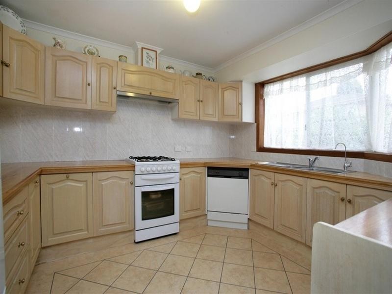 4 Cromwell Drive, Rowville VIC 3178