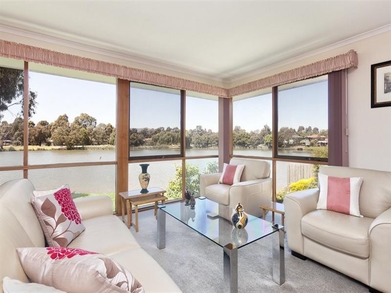 35 Superior Avenue, Rowville VIC 3178