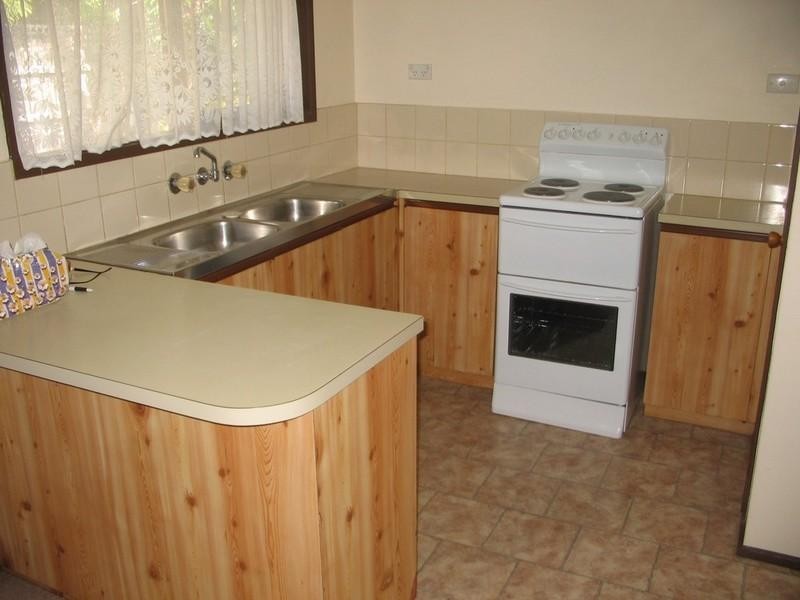 1 Cedarview Close, Rowville VIC 3178