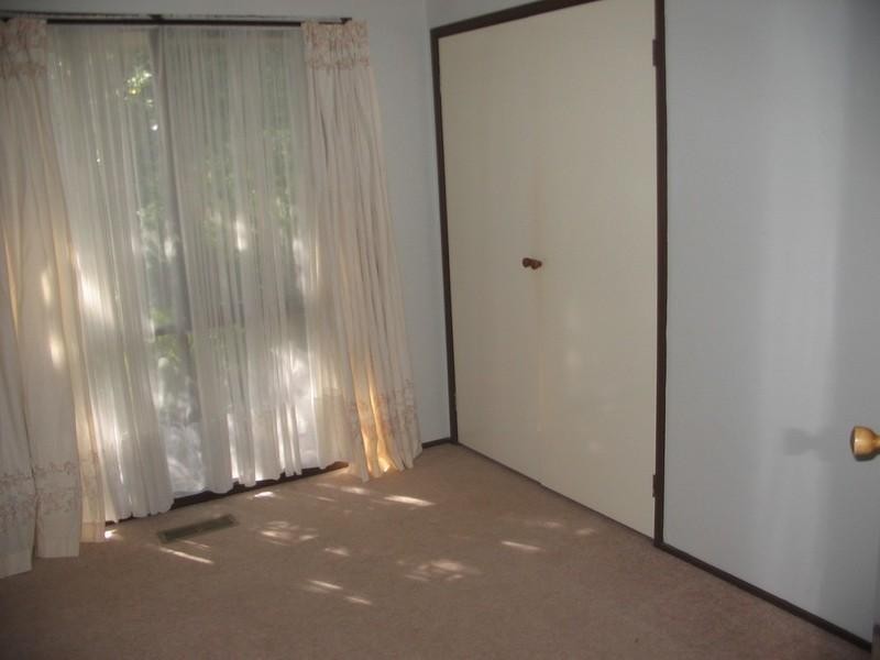 1 Cedarview Close, Rowville VIC 3178