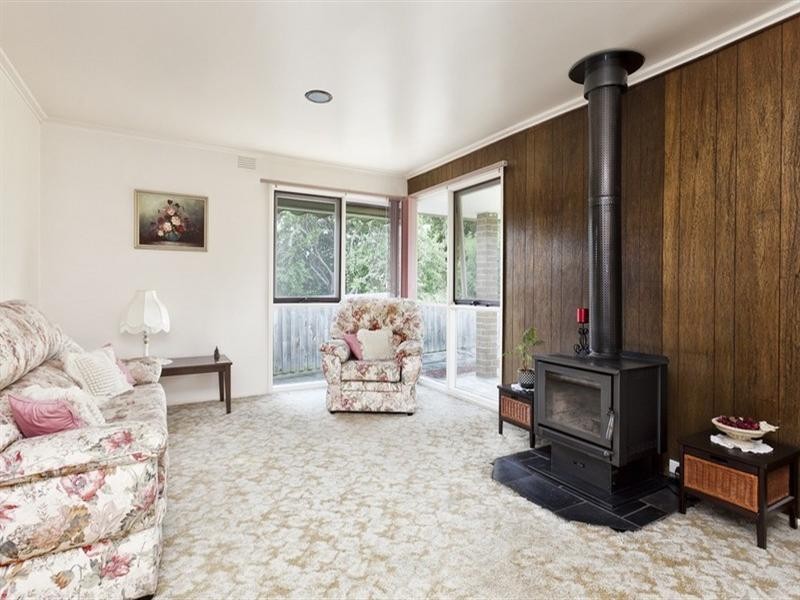 6 Orna Street, Ferntree Gully VIC 3156