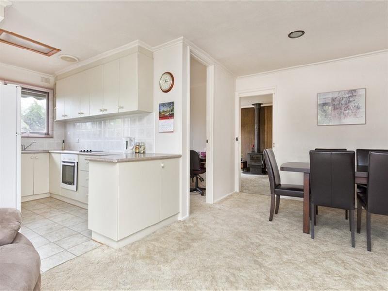 6 Orna Street, Ferntree Gully VIC 3156