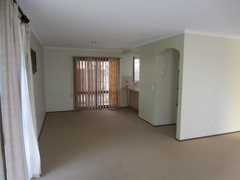 15 Eildon Parade, Rowville VIC 3178