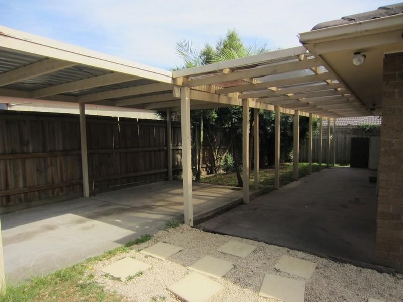 15 Eildon Parade, Rowville VIC 3178