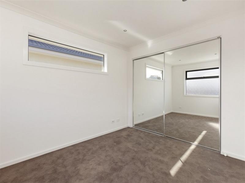 2/1584 Dandenong Road, Huntingdale VIC 3166