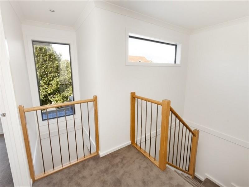 2/1584 Dandenong Road, Huntingdale VIC 3166