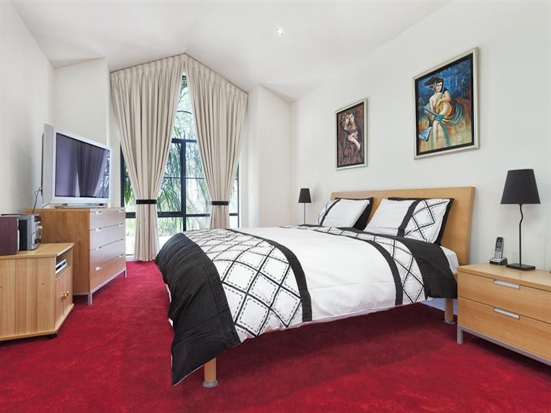 8 Glenview Place, Lysterfield VIC 3156