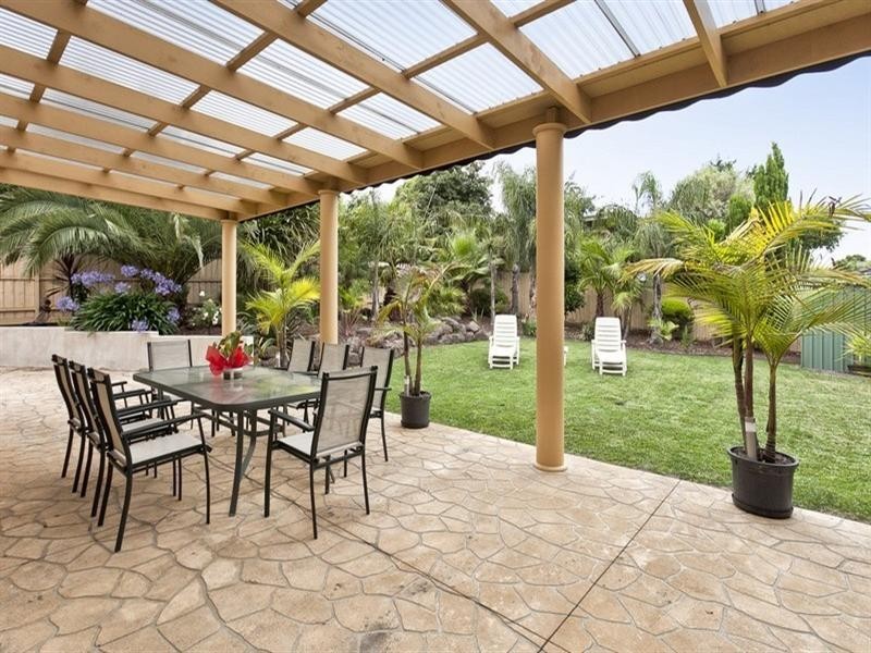 8 Glenview Place, Lysterfield VIC 3156