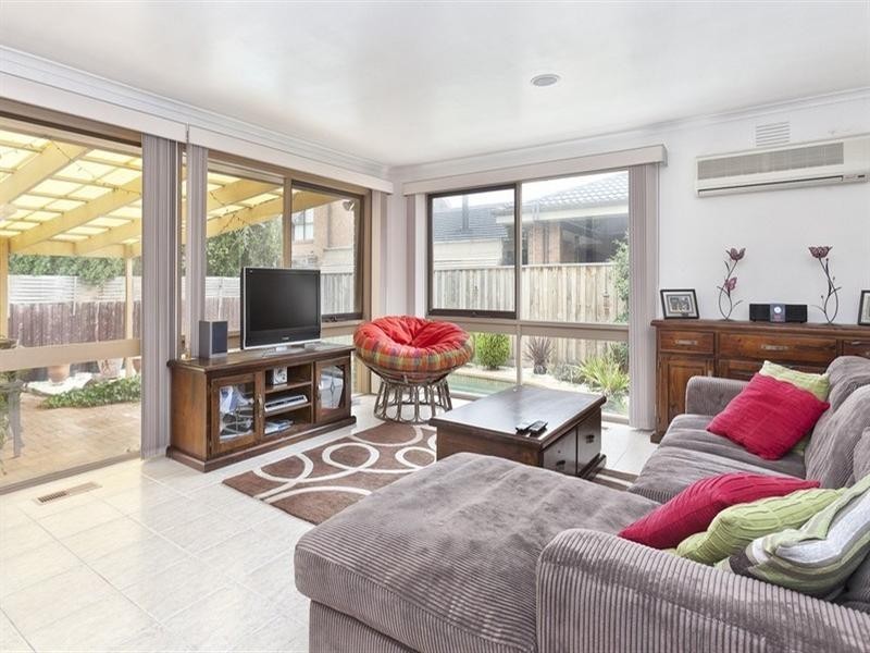 24 Superior Avenue, Rowville VIC 3178