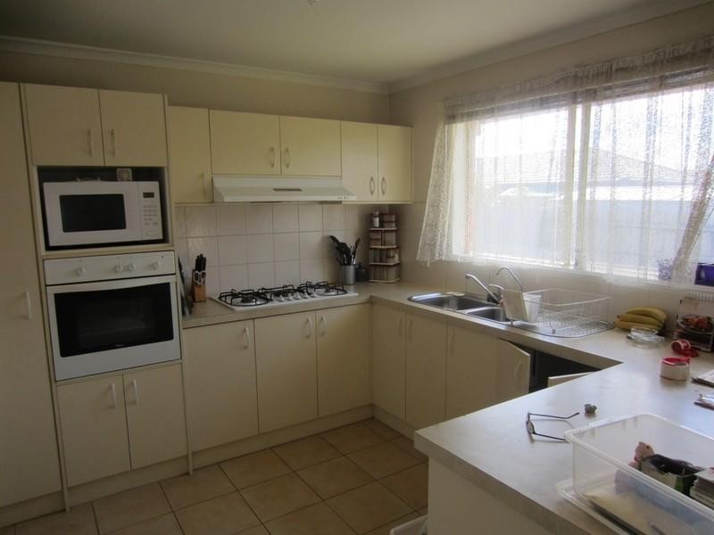 28 Trafalgar Way, Cranbourne East VIC 3977