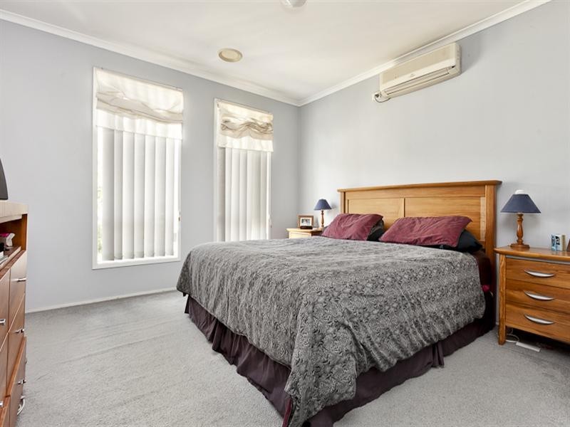 12 Wyndham Place, Rowville VIC 3178