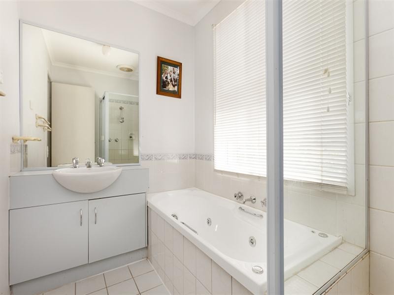 12 Wyndham Place, Rowville VIC 3178