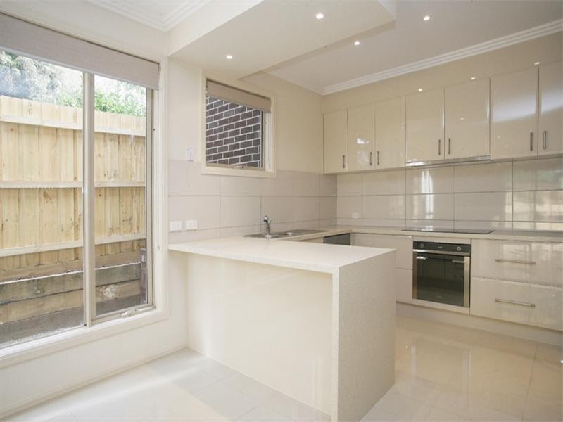 2/115 Warrandyte Road, Ringwood North VIC 3134