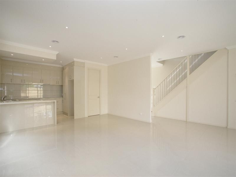 2/115 Warrandyte Road, Ringwood North VIC 3134