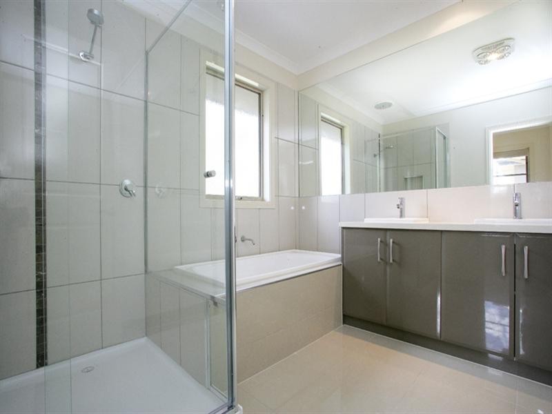 2/115 Warrandyte Road, Ringwood North VIC 3134